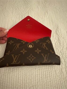 Louis Vuitton Kirigami Pouch — Medium (Monogram Canvas / Red Interior) Case